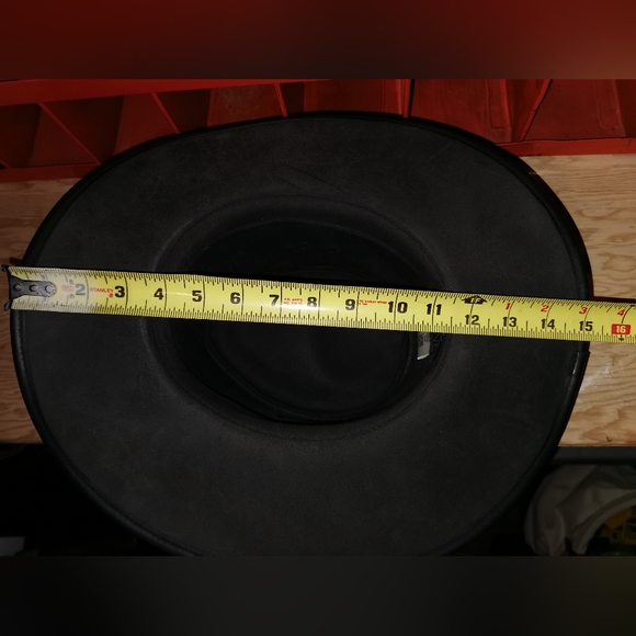 Leather cowboy hat - Picture 5 of 7